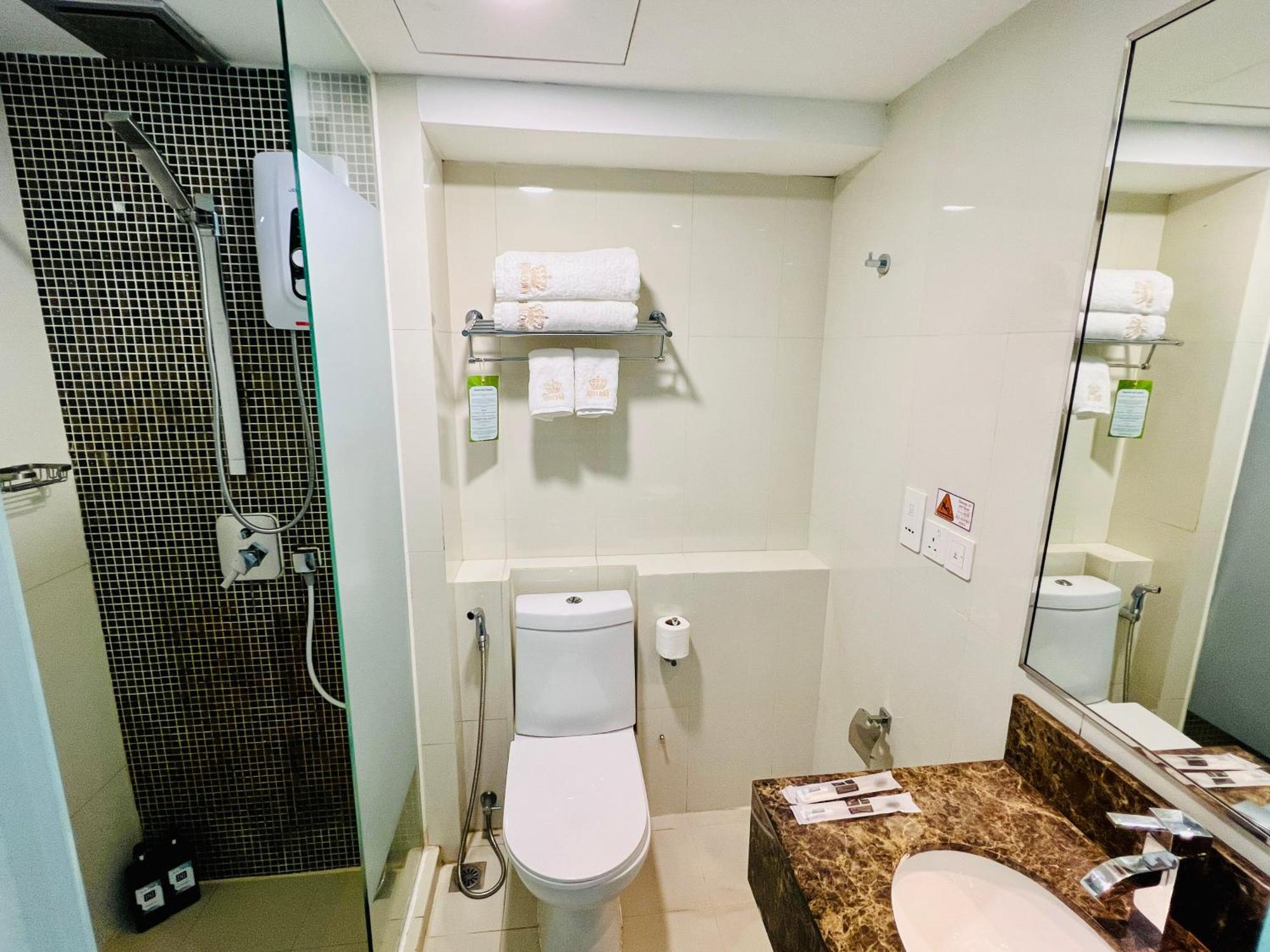 Royal Crown Scsp 1059 Kk Cbd Near Imago Apartment *